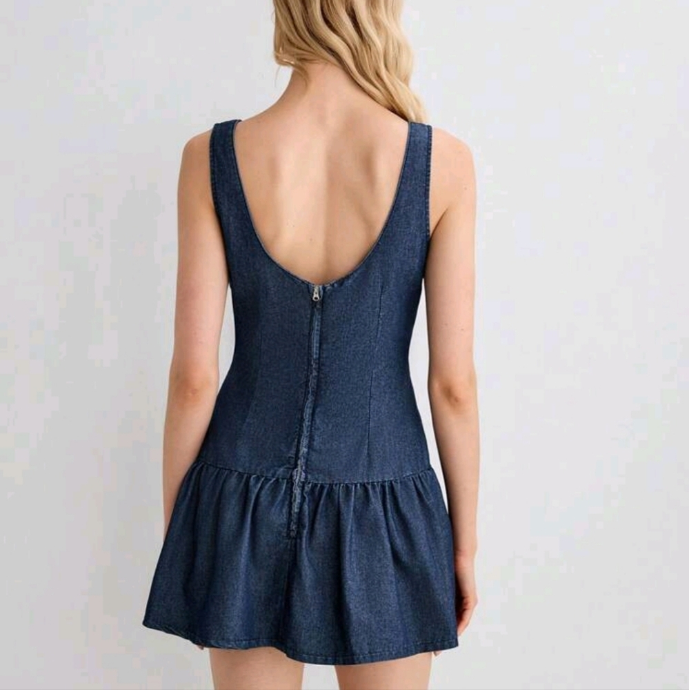 Women Simple Solid Color Sleeveless Denim Dress, Casual Everyday Wear - Picture 2 of 4